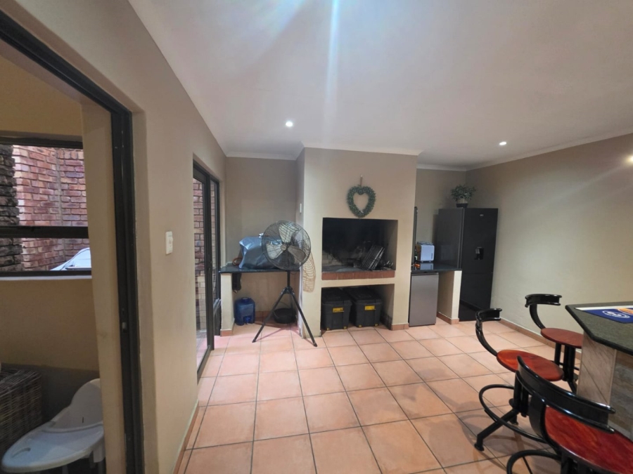4 Bedroom Property for Sale in Bodorp North West